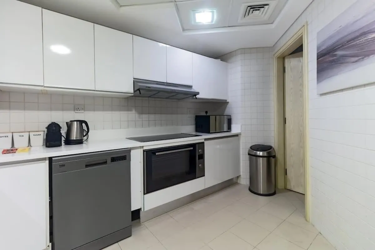 Luxury Stay Private Beach Access 두바이 0*,