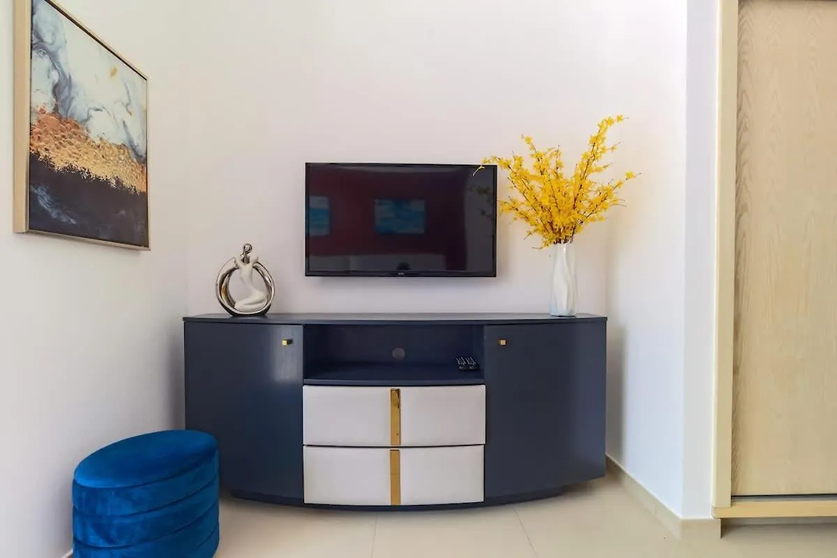 Luxury Stay Private Beach Access Dubaj